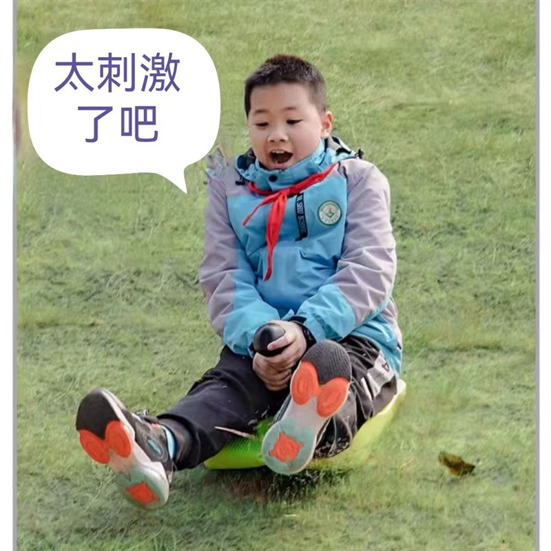 儿童加厚耐磨滑雪板滑草板户外滑A草神器雪地雪橇车滑雪车宝宝爬