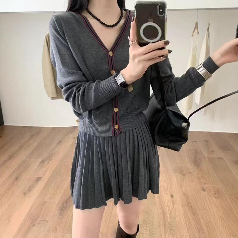 秋冬一整套针织开衫配百搭半身伞裙女24新款宽松时尚减龄毛衣套装