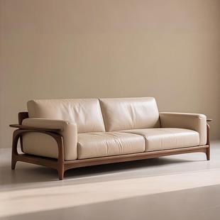 中古风实木真皮沙发客厅小户型2025新款 高端胡桃木三人位直排沙发