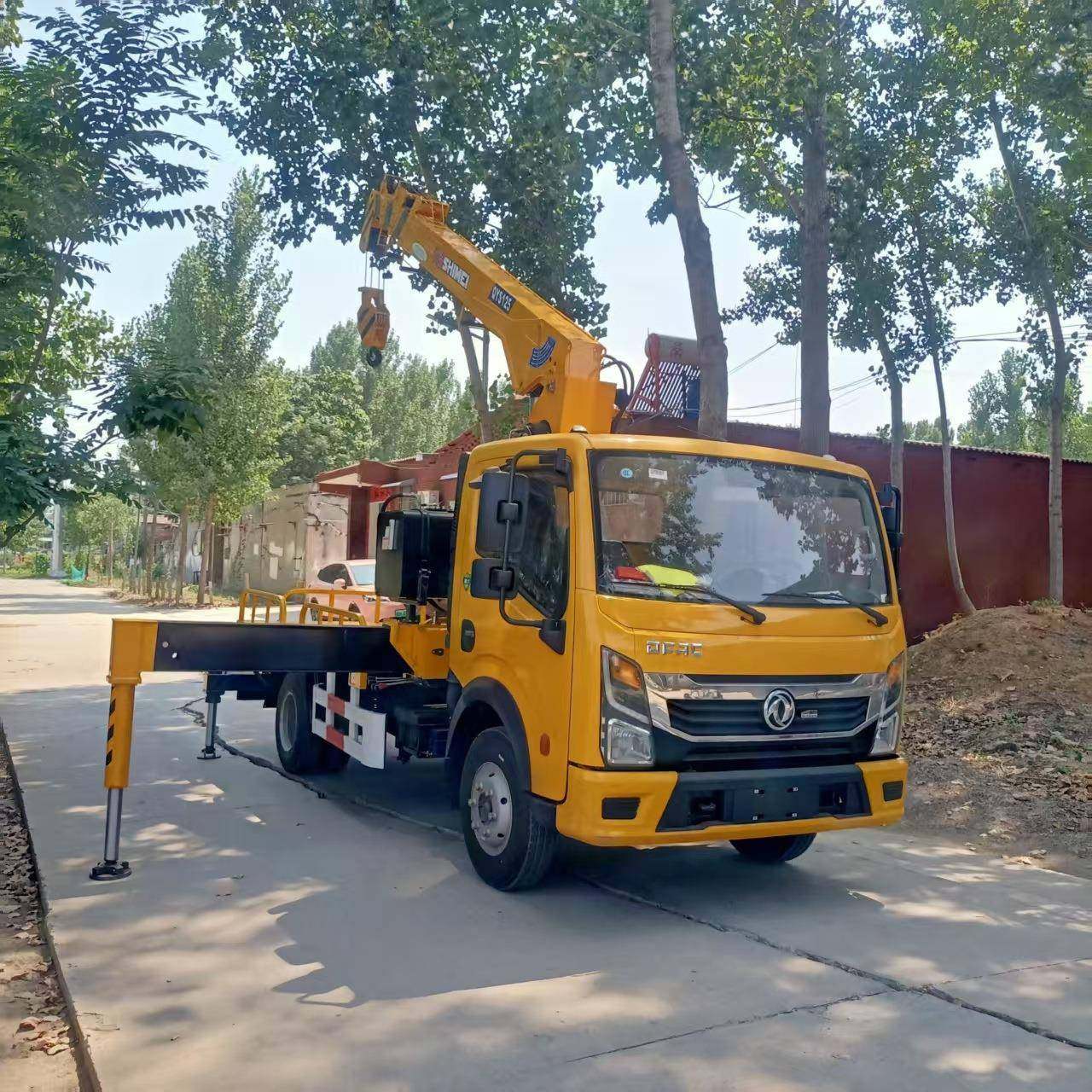 蓝牌多功能自卸汽车随车吊小型车载起重机运输车一机多用C证开,搬运/仓储/物流设备,其他起重搬运设备,淘宝优惠券,粉丝福利购,淘宝优惠卷