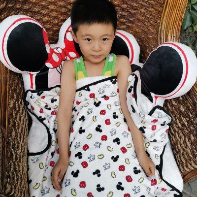 米奇抱枕被子两用车内女生睡觉车载北欧ins风车用毯子二合一靠枕