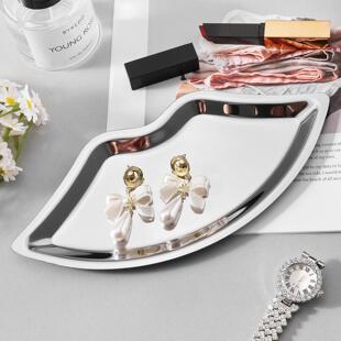唇形轻奢不锈钢大嘴巴INS北欧首饰化装收纳托盘香薰桌面摆件礼品