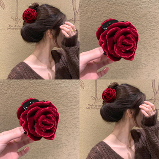 秋冬氛围感 高级感气质鲨鱼夹 韩国立体丝绒玫瑰花抓夹女2025新款