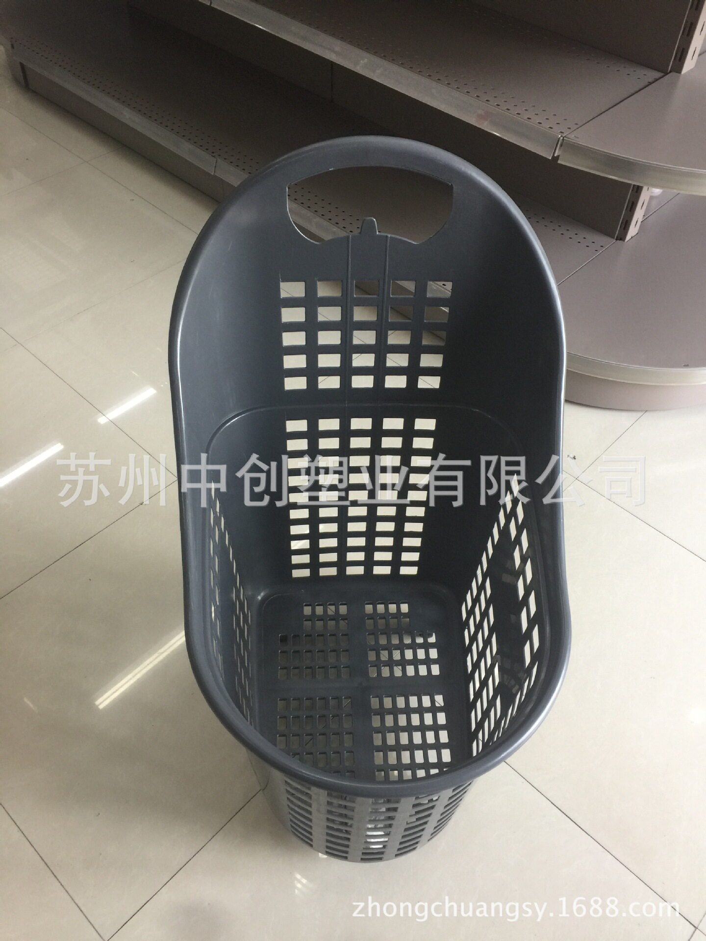 80L超大号超市购物篮买菜篮塑料手提篮灰色四轮拉杆手柄篮子批发