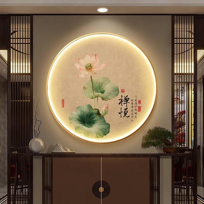 中式见喜玄关装饰画高级感梅花入户正对门挂画水墨风圆形带灯壁画