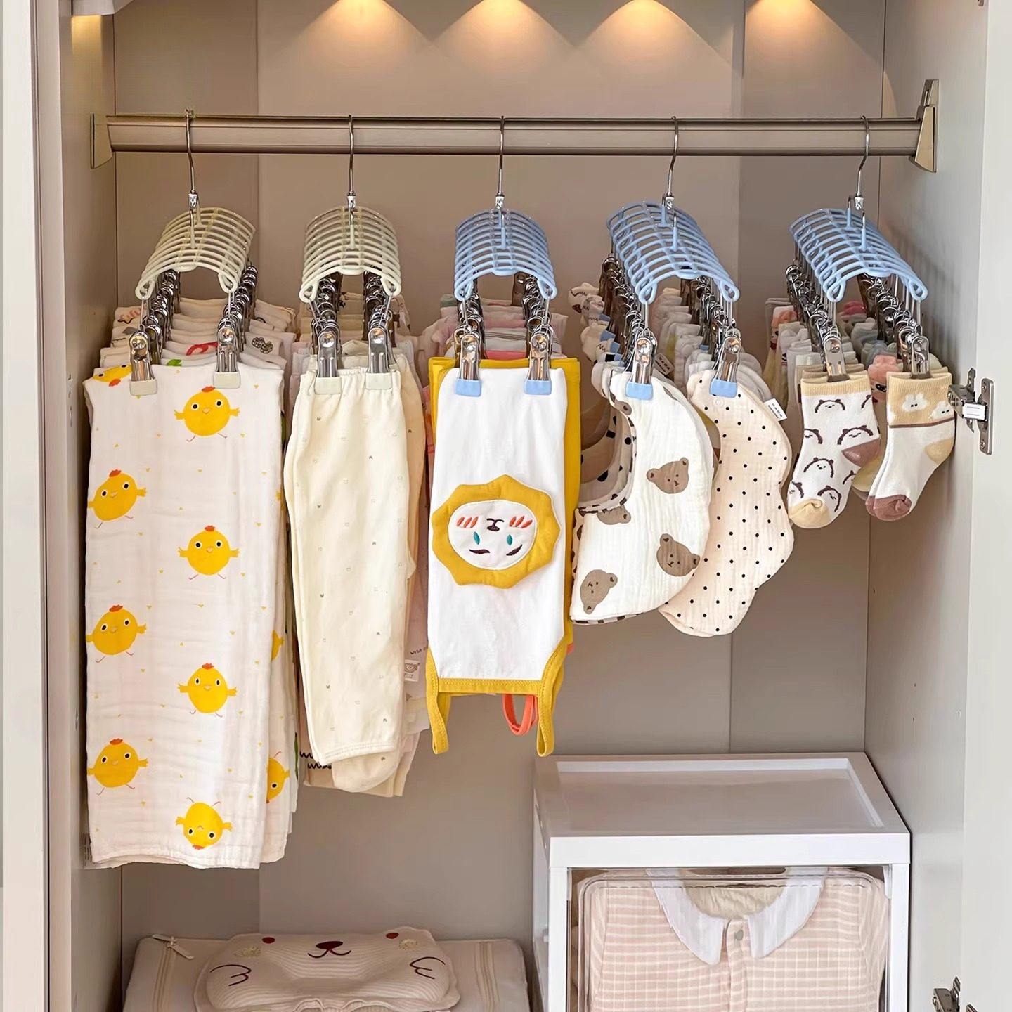 婴儿衣柜收纳神器宝宝口水巾袜子挂钩多夹子儿童衣架家用晾晒衣架,收纳整理,多夹子晾衣架,淘宝优惠券,粉丝福利购,淘宝优惠卷
