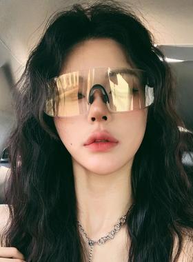 变色骑行女护目登山眼镜日夜两用跑步太阳眼镜户外运动防风男抗UV