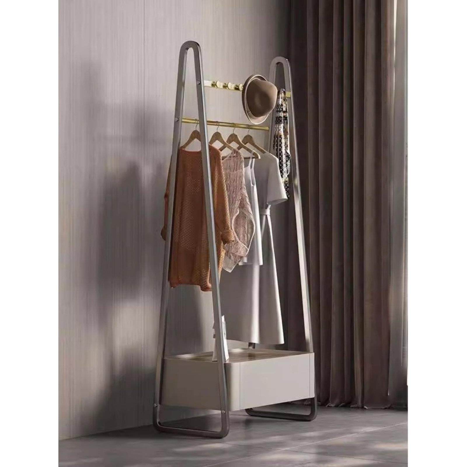 意大利轻奢极简式衣架，适用于家庭卧室床头高端抽屉柜一体落地多,收纳整理,衣帽架,淘宝优惠券,粉丝福利购,淘宝优惠卷