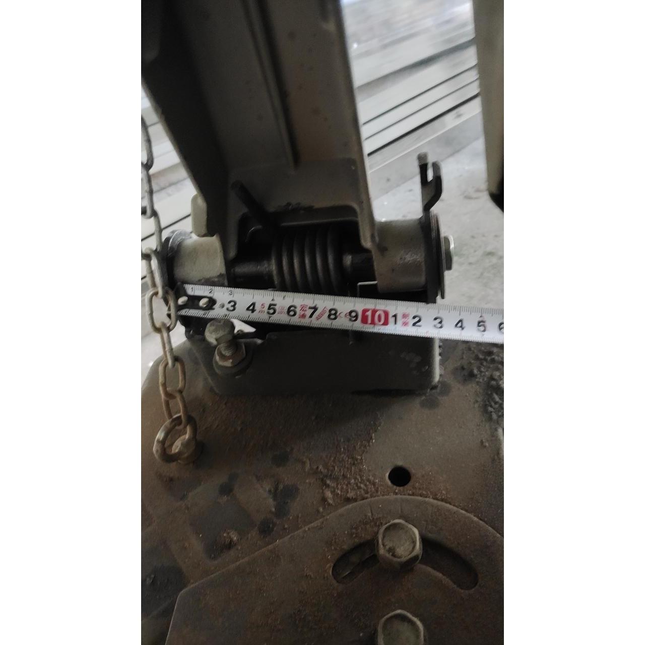 定制355切割机底座，轴承支架，垂直度可调，简易安装螺丝固定