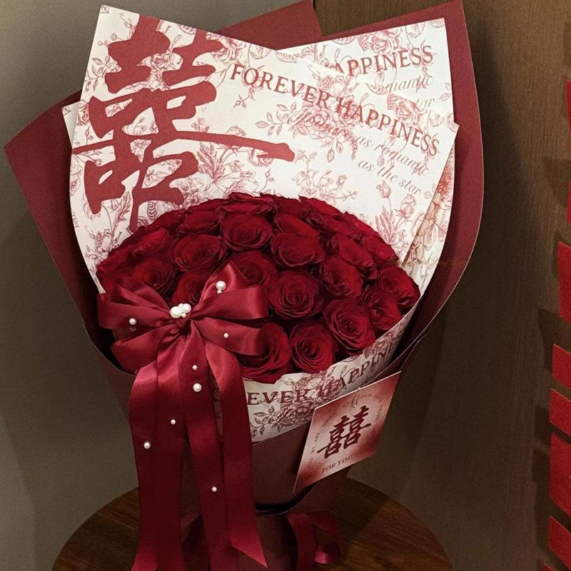 浪漫订婚花束成品红玫瑰花束仿真花永生皁花结婚订婚送朋友闺蜜