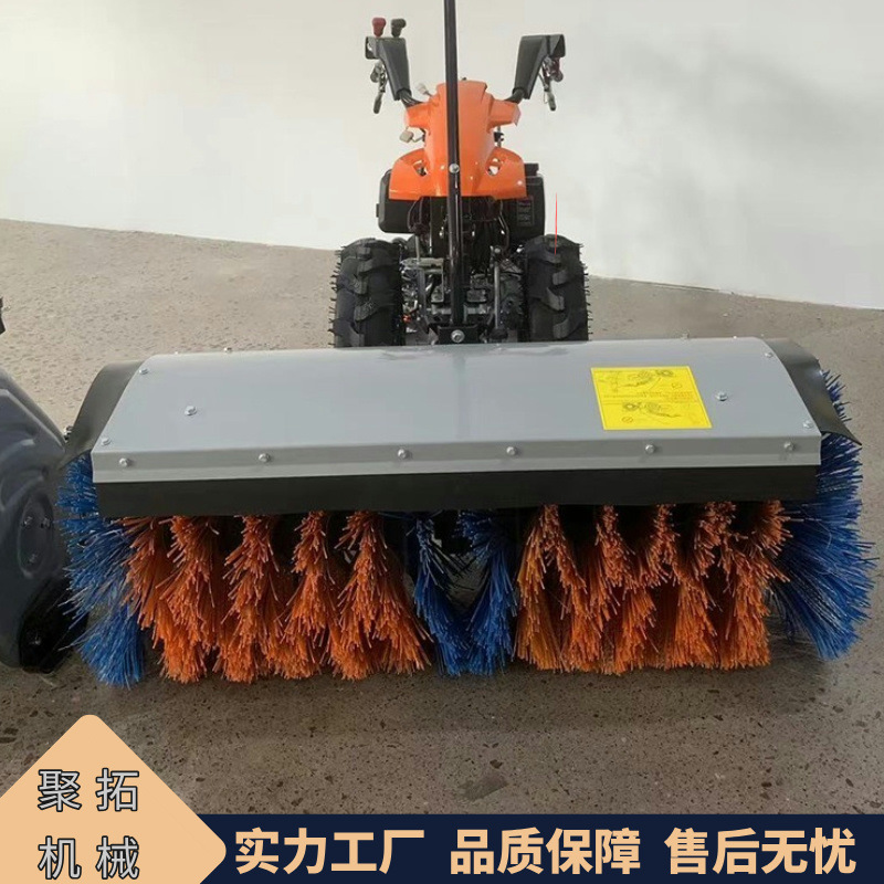 手推汽油款扫雪机   小区园林除雪滚刷  全齿轮传动扫雪机