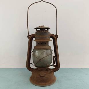 旧式马灯铁煤油灯挎包灯学校展览摆件学生民俗覆古怀旧旧物道具