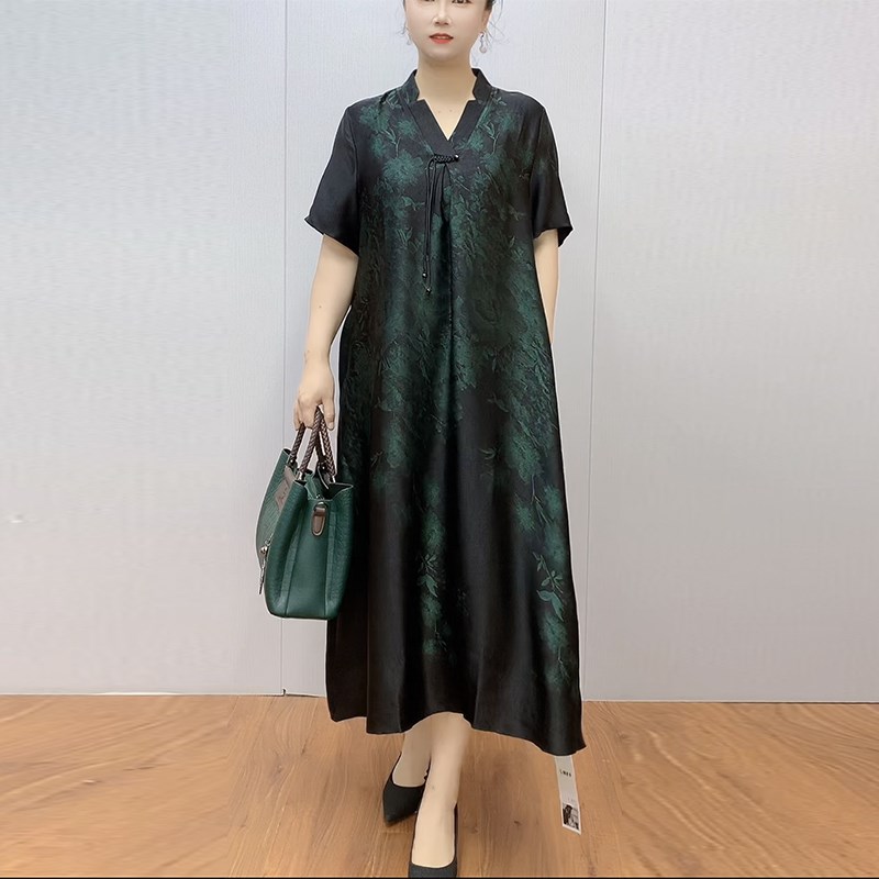 2025夏季新款真丝连衣裙新中式国风V领印花K200斤大码胖妈妈长裙