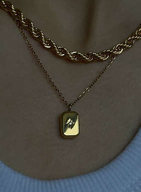 方砖项链女轻奢小众设计感锁骨链2021年新款网红颈链配饰气质