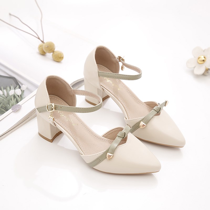 包头凉鞋女2024新款粗跟一字扣带百搭中跟高跟鞋U夏季配裙子的凉