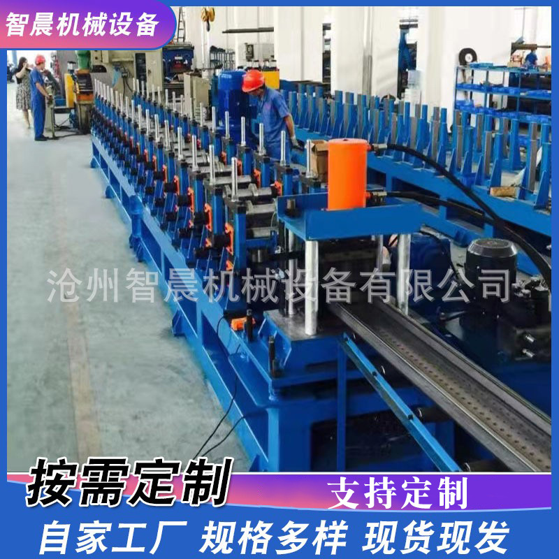 建筑楼梯踏板成型机压花防滑400钢跳板压瓦机500钢踏板机器现货