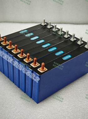 高倍率8.4安强启电芯三元锂电池组货车工程车应急启动电源12V24V