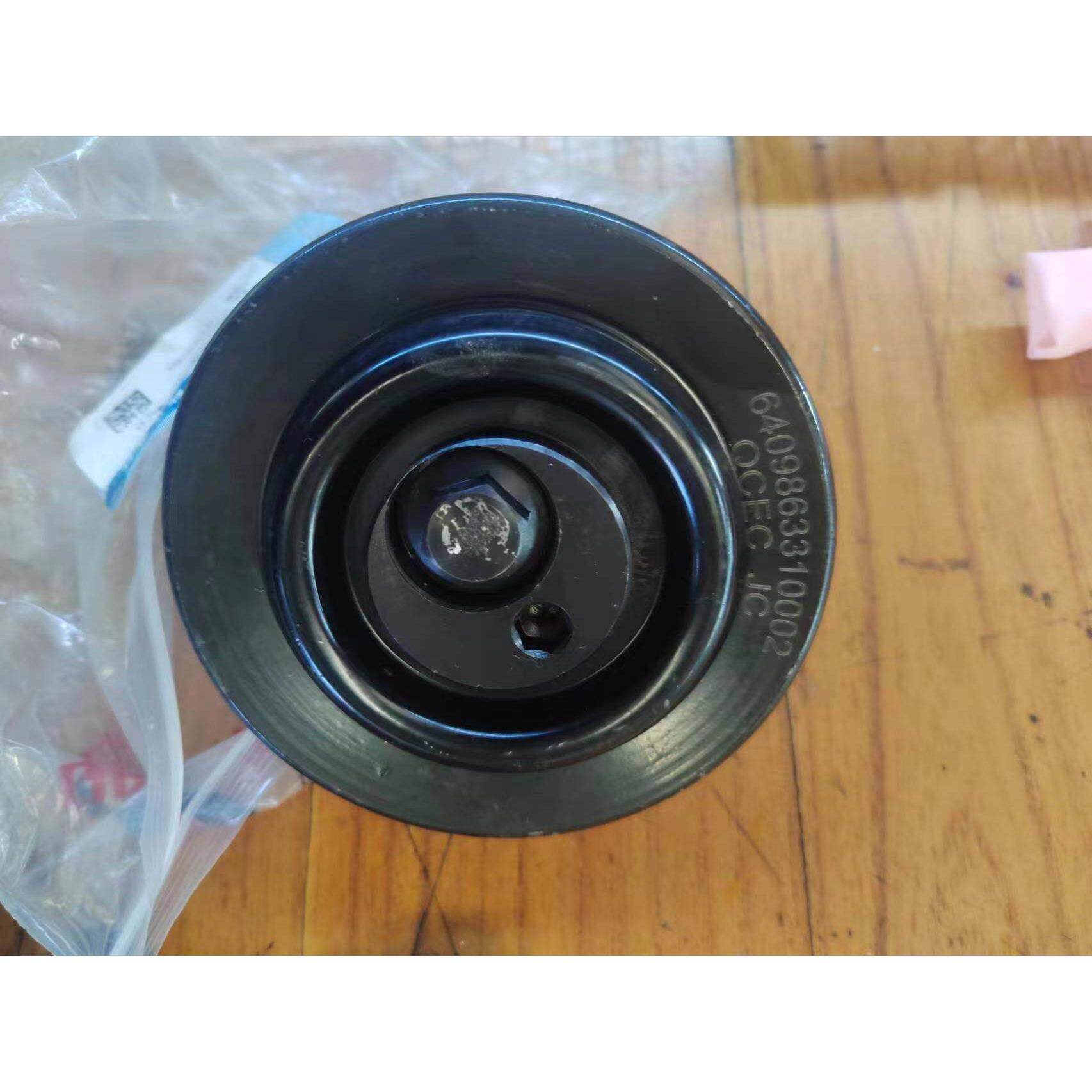 雷沃收割机配件大全 RG70领航金刚反转皮带轮 发动机张紧轮