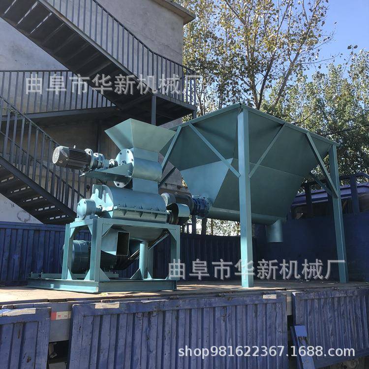 湿稻壳酒糟粉碎机结块污泥无筛底破碎机强制进料菌菇渣粉碎机