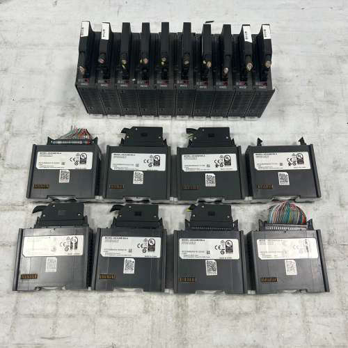 台达模块 AS32AM10N-A，二手拆机，功能完好。实物如议价