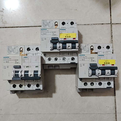 西门子漏电保护器5SM9 322-0KK，C40，30mA，议价