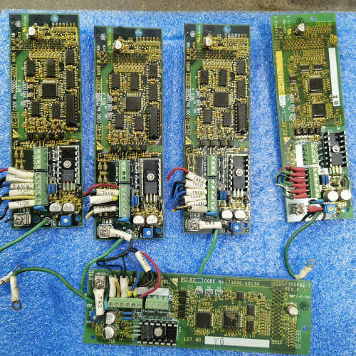 安川G7变频器PG卡PG-B2，拆机成色如图实物拍摄，单价2议价