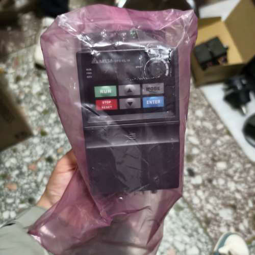 台达变频器，VFD007EL43W，全新装机未使用，实物拍摄议价