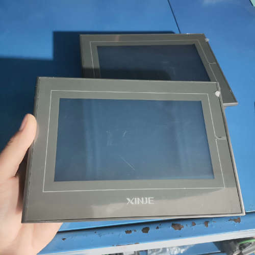 信捷tg765g-mt触摸屏 ，成色如图新，保护膜都在，议价