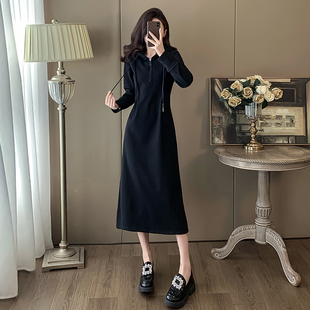 黑色休闲连帽卫衣连衣裙女秋冬季加绒加厚高级感内搭打底过膝长裙