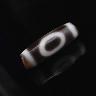 台湾工艺精品嫩色带朱砂如意两眼锁骨天珠吊坠油润细腻风化二眼珠