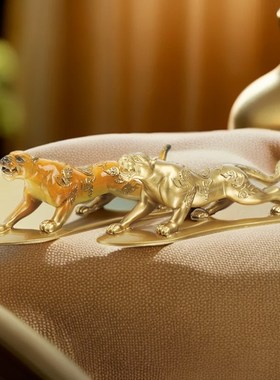 2024新款高级男纯黄铜豹子金钱豹汽车摆件车载大U气中控台车内饰