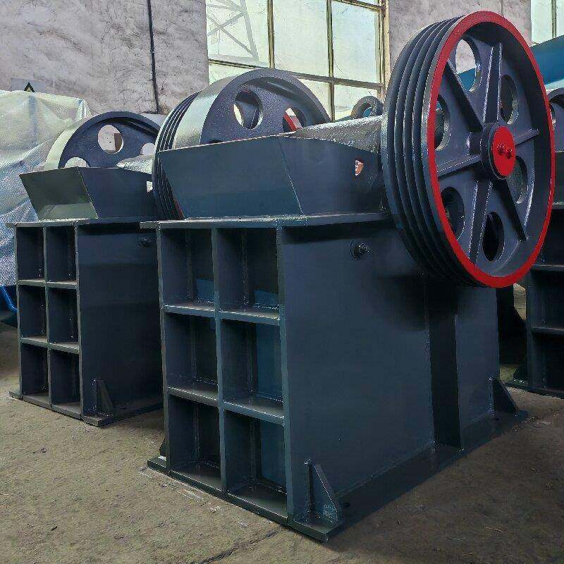 花岗岩石灰石破碎矿山开采砂石骨料设备老虎口小型移动鄂式破碎机,机械设备,破碎机,淘宝优惠券,粉丝福利购,淘宝优惠卷