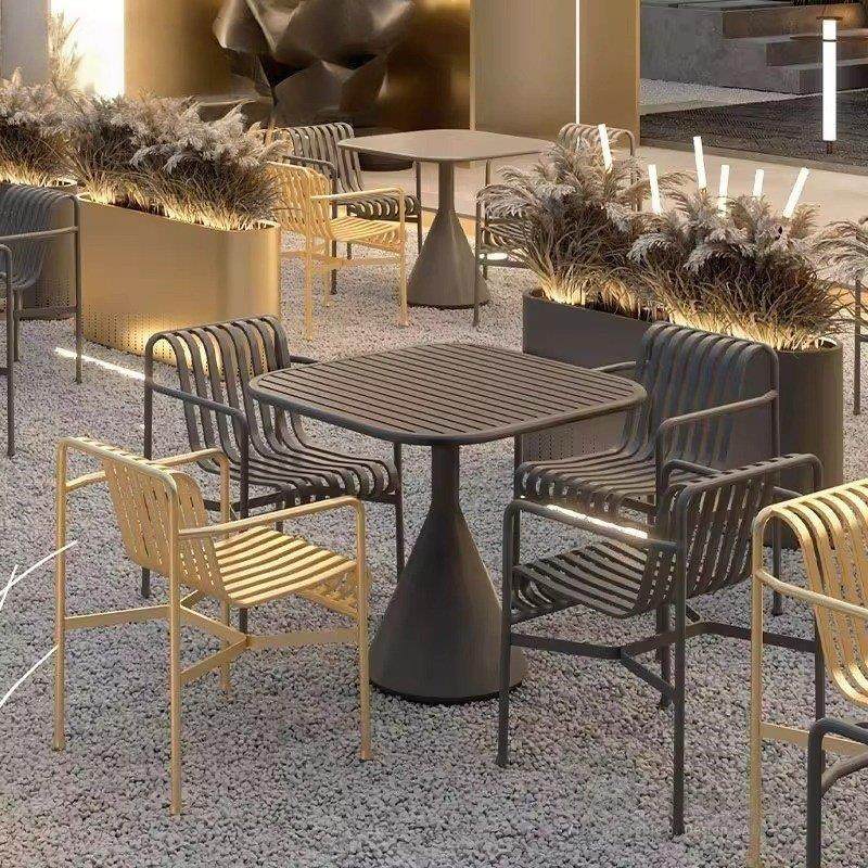 室外露天铁艺休闲桌椅组合庭院花园阳台防水防晒简约户外桌椅套装