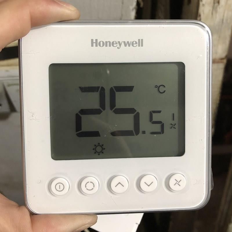 四管制温控器TF428WN 中央空调液晶显示面板风机盘管开关
