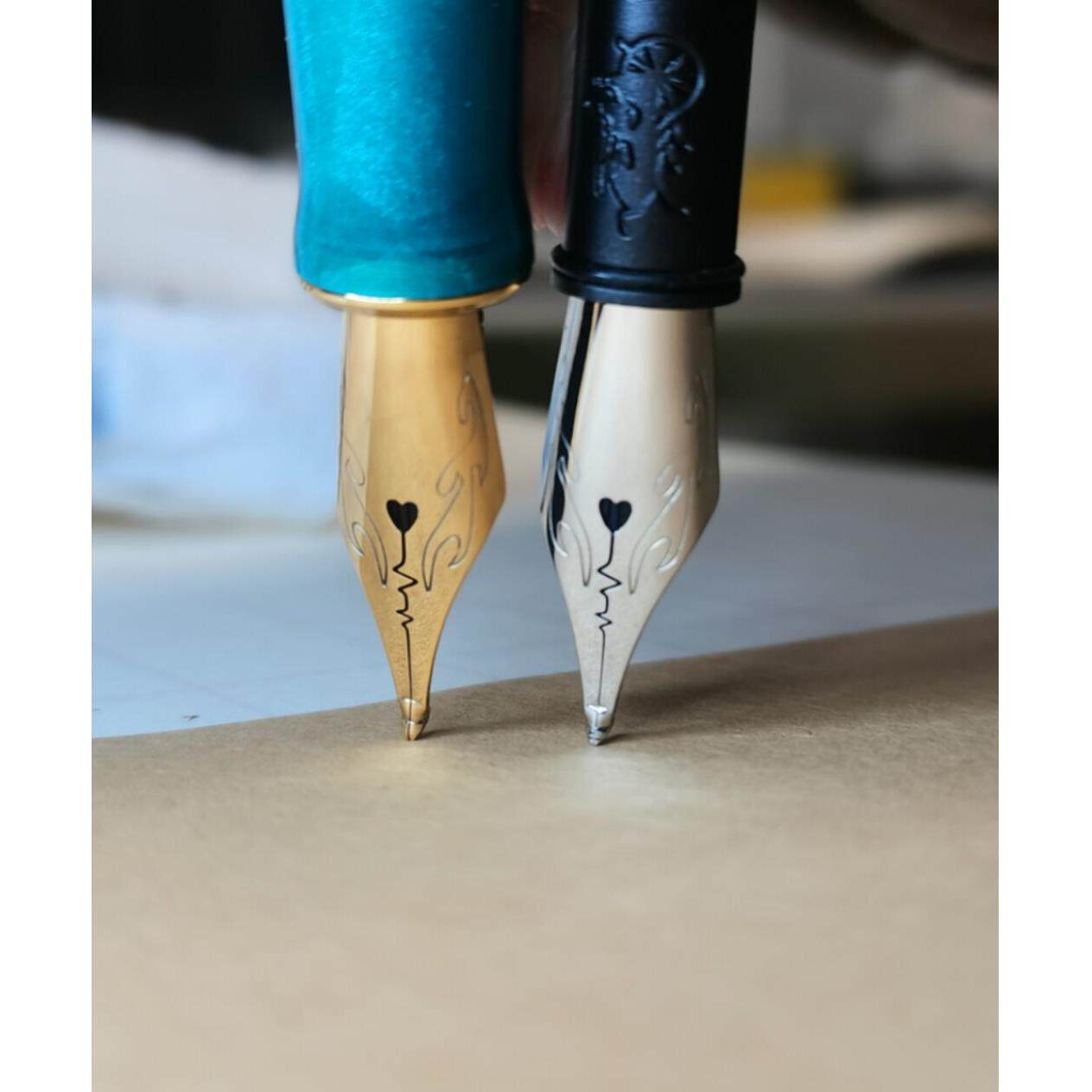 长刀磨心跳尖35mm手工抛光边缘厚度变化超弹性长铱金胶囊钢笔铱金