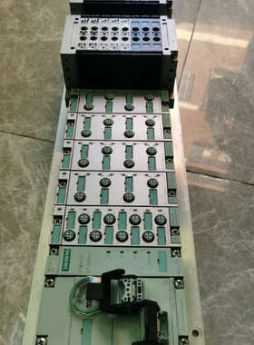 et200pro带CPU。  图中组态一套，带西门议价