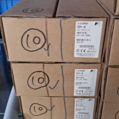 富士接触器SC-E2/E02 E240个，E0212议价