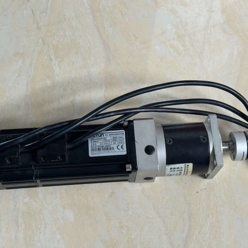 议价斯顿伺服电机EMJ-04APH23，400W带减速机PLF6