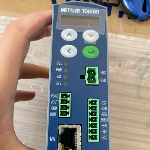 议价梅特勒托利多ACT100称重变送器，2023年12月生产，型