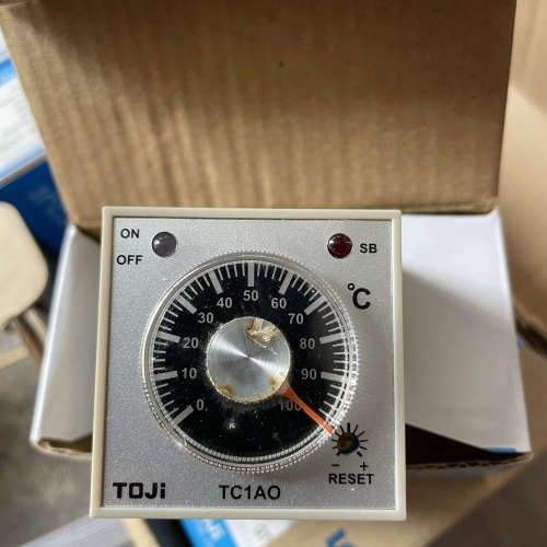 TOJI温度控制器TC1AO-RPKU，100-240VAC议价