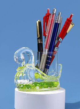 新款天鹅入油漂浮流沙液体笔筒多款式桌面收纳文具摆件装饰品