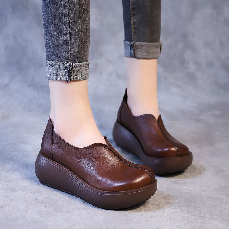 2022真皮包鞋女春新款复古坡跟厚底包鞋软底松糕底圆头高跟鞋