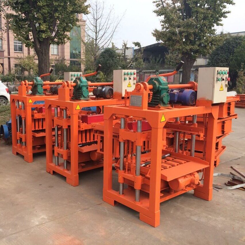 生产厂家提供制砖机全套设备 制砖机模具 水泥搅拌机 拉砖车