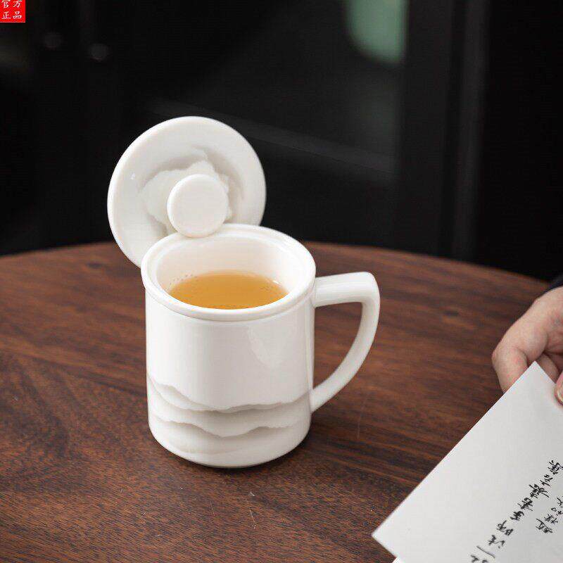 2026新款景德镇羊脂玉茶杯陶瓷茶水分离杯办公室带盖过滤泡茶马克