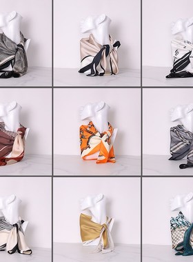 样板间衣帽间现代简约丝巾包包搭配披肩方巾软饰衣柜展厅围巾摆件