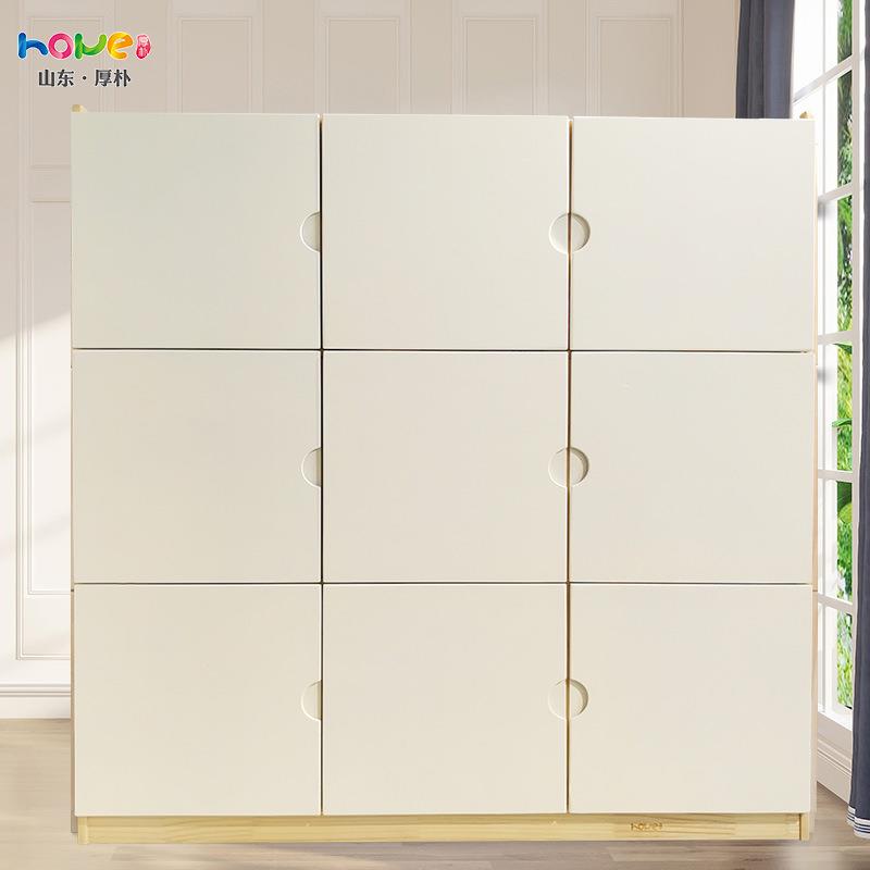 幼儿园柜子带门实木衣帽柜儿童松木衣服储物柜子简易衣柜置物柜