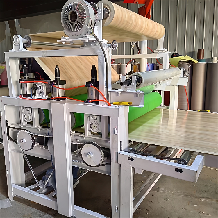PVC木饰面平贴机密度板贴面机竹木纤维板集成墙板贴膜机覆膜设备