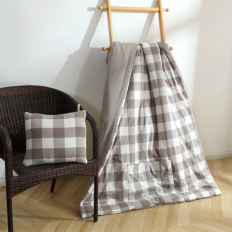 家用全棉水洗棉抱枕被车载办公室沙发靠垫被O子两用午睡空调被夏