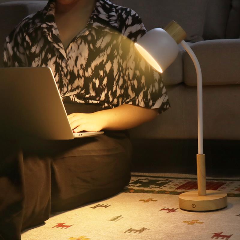 台灯书桌宿舍学习专用护眼灯卧室学生led充电床头灯阅读工作读书