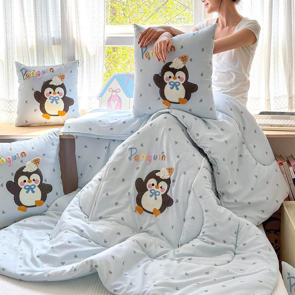 汽车载抱枕被子两用靠垫可折叠办公室午睡空调毯子枕头被二合一